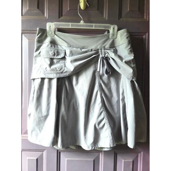 Athleta Skort Light Stone Gray Womens Size 8 Or Medium Lots Of Stretch!! - Picture 1 of 5